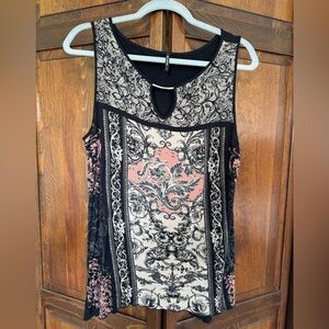 ⭐️ Skinny Minnie Black with Blush and Cream Ornate Tank